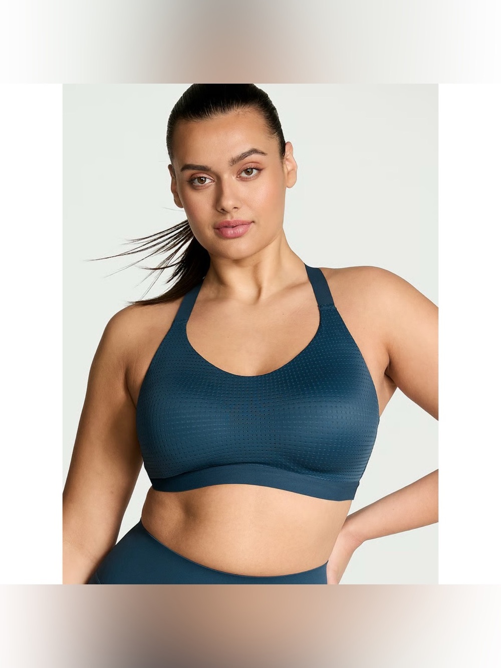 Victoria’s Secret VSX Lightweight Mesh Sports Bra 36C
